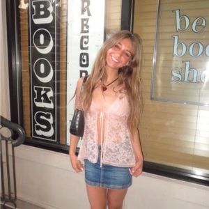 Meet your Posher, Miya